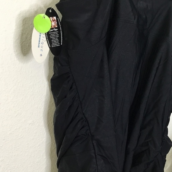 NWT PLUS Boutique Plus Swim Ruched One Piece Bathing Suit - Picture 6 of 9